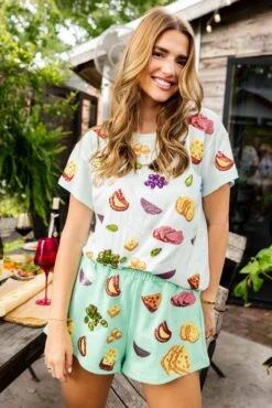 Mint Wine & Charcuterie Tee -Queen of Sparkles IMG 8611