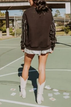 Queen Of Sparkles SATC Sweatshirt -Queen of Sparkles image 448b926c 9ba0 4153 ac44 15fb9c2e437f