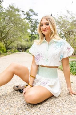 Queen Of Sparkles White Multi Cluster Short 7 Queen Of Sparkles White Multi Cluster Short -Queen of Sparkles soelstudio QOSAPRIL 233