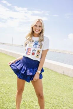 Queen Of Sparkles Red, White & Beer Tee 7 Queen Of Sparkles Red, White & Beer Tee -Queen of Sparkles soelstudio QOSMAY2023 501