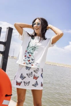 White Lady Liberty Butterfly Tee -Queen of Sparkles soelstudio QOSMAY2023 516
